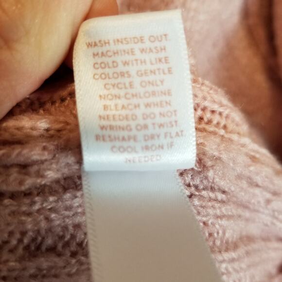 LC Lauren Conrad Women's Pink Unicorn Long Sleeve Sweater Size Medium - Picture 7 of 7